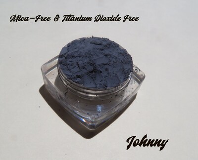 JOHNNY - Matte Dark Blue Mica-Free And Titanium Dioxide Free Loose Pigments Mineral Eyeshadow, Cruelty-Free, Vegan Eye Shadow - 5 GRAM - image1